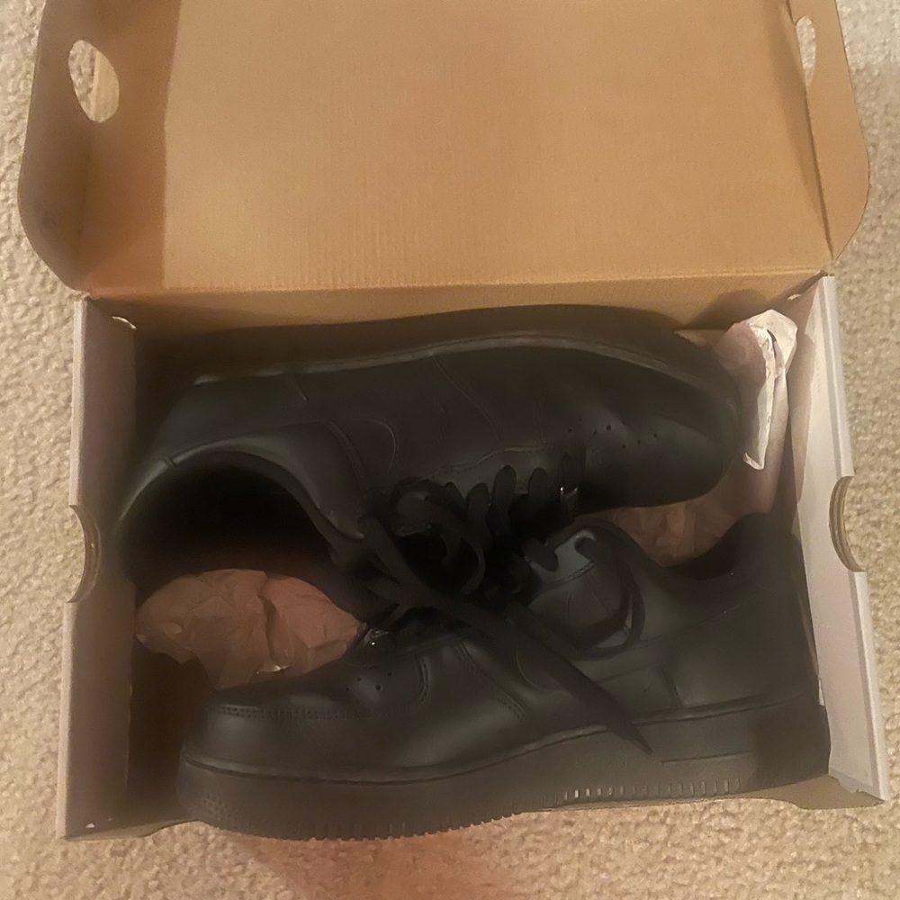 Nike Black Sneakers